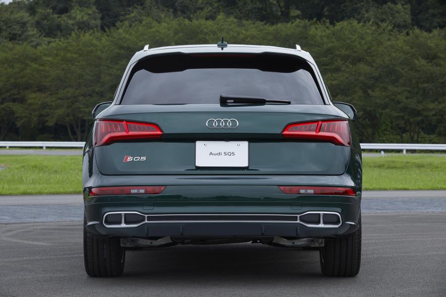  Audi SQ5 3.0 TFSI 2017 года  (JP) (фото 3 из 18)